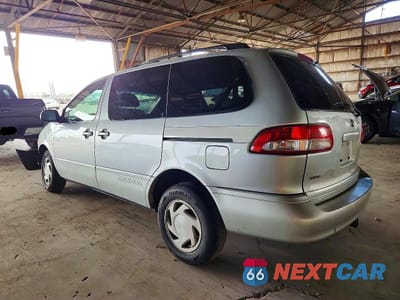 Drugie zdjęcie samochodu z przodu: 2003 TOYOTA SIENNA LE VIN:4T3ZF13C83U520514 - miniatura