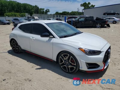 Czwarte zdjęcie samochodu z boku: 2022 HYUNDAI VELOSTER N BASE VIN:KMHT36AH8NU013750 - miniatura