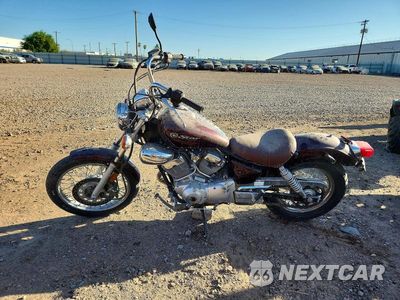 Trzecie zdjęcie samochodu z tyłu: 2009 YAMAHA XV250 VIN:JYAVG04E79A009661 - miniatura