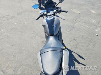 Zdjęcie 6 z 8 samochodu: 2016 YAMAHA YZFR3 VIN:MH3RH06Y7GK010439 - miniatura