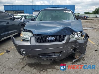 Piąte zdjęcie samochodu w środku: 2005 FORD ESCAPE XLT VIN:1FMYU93155KB64366 - miniatura