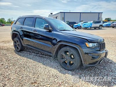 Czwarte zdjęcie samochodu z boku: 2021 JEEP GRAND CHEROKEE LAREDO VIN:1C4RJFAG3MC797206 - miniatura