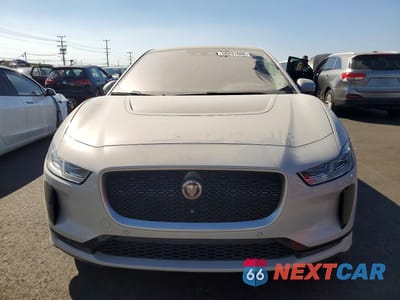 Piąte zdjęcie samochodu w środku: 2019 JAGUAR I-PACE FIRST EDITION VIN:SADHD2S18K1F71376 - miniatura