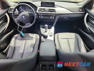 Zdjęcie 8 z 12 samochodu: 2016 BMW 320 XI VIN:WBA8E5G54GNU21359 - miniatura