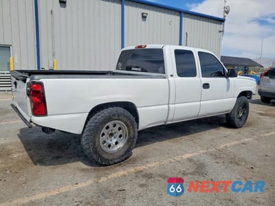 Trzecie zdjęcie samochodu z tyłu: 2003 CHEVROLET SILVERADO K1500 VIN:1GCEK19V13E326756 - miniatura