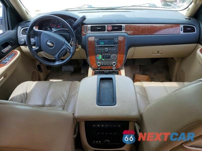 Zdjęcie 8 z 13 samochodu: 2008 CHEVROLET TAHOE K1500 VIN:1GNFK13058J182734 - miniatura