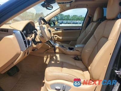Zdjęcie 7 z 13 samochodu: 2016 PORSCHE CAYENNE VIN:WP1AA2A23GLA03575 - miniatura