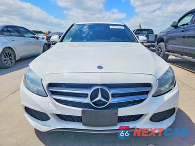 Piąte zdjęcie samochodu w środku: 2018 MERCEDES-BENZ C 300 VIN:55SWF4JB7JU241796 - miniatura