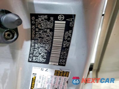 Zdjęcie 12 z 12 samochodu: 2006 TOYOTA PRIUS BASE VIN:JTDKB20U967069285 - miniatura