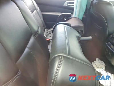 Zdjęcie 10 z 12 samochodu: 2019 NISSAN PATHFINDER SL VIN:5N1DR2MN9KC641783 - miniatura