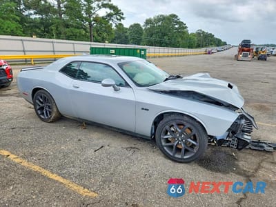 Czwarte zdjęcie samochodu z boku: 2023 DODGE CHALLENGER R/T VIN:2C3CDZBT7PH669390 - miniatura