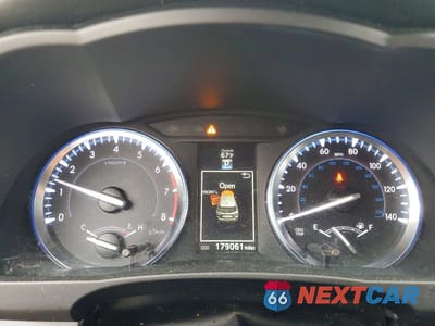 Zdjęcie 9 z 13 samochodu: 2015 TOYOTA HIGHLANDER LIMITED VIN:5TDDKRFH0FS145543 - miniatura