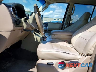 Zdjęcie 7 z 13 samochodu: 2003 FORD EXPEDITION XLT VIN:1FMRU15W13LA91874 - miniatura