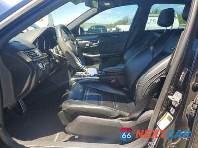 Zdjęcie 7 z 12 samochodu: 2016 MERCEDES-BENZ E 63 AMG-S VIN:WDDHF7GB7GB253113 - miniatura