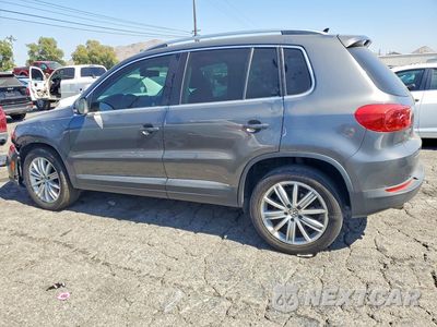 Drugie zdjęcie samochodu z przodu: 2016 VOLKSWAGEN TIGUAN S VIN:WVGAV7AX5GW575207 - miniatura