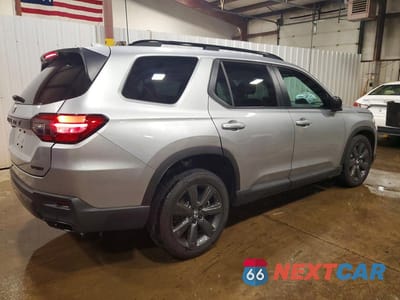 Trzecie zdjęcie samochodu z tyłu: 2026 HONDA PILOT SPORT VIN:5FNYG1H3XTB021463 - miniatura