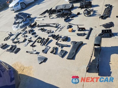 Zdjęcie 12 z 13 samochodu: 2022 TOYOTA COROLLA CROSS XLE VIN:7MUDAABG9NV024743 - miniatura