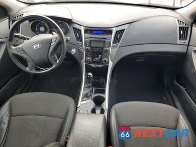 Zdjęcie 8 z 12 samochodu: 2013 HYUNDAI SONATA SE VIN:5NPEC4AC5DH551921 - miniatura