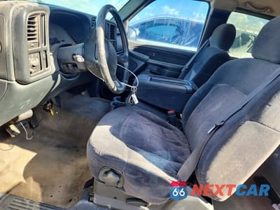 Zdjęcie 7 z 12 samochodu: 2001 CHEVROLET SILVERADO C1500 VIN:1GCEC19T11E262355 - miniatura
