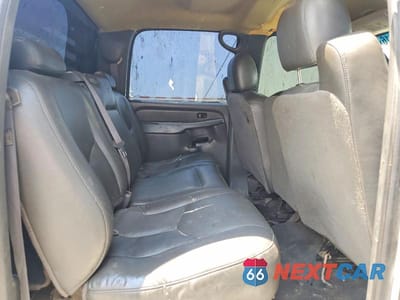 Zdjęcie 10 z 12 samochodu: 2004 CHEVROLET SILVERADO K3500 VIN:1GCJK33284F223001 - miniatura