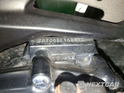 Zdjęcie 9 z 10 samochodu: 2023 KAWASAKI ZR900 F VIN:ML5ZRDF15PDA58805 - miniatura