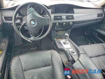 Zdjęcie 8 z 12 samochodu: 2010 BMW 528 I VIN:WBANU5C58AC126537 - miniatura