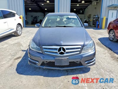 Piąte zdjęcie samochodu w środku: 2013 MERCEDES-BENZ C 300 4MATIC VIN:WDDGF8AB4DR296109 - miniatura