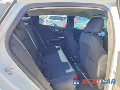 Zdjęcie 10 z 12 samochodu: 2020 CHEVROLET MALIBU RS VIN:1G1ZG5ST6LF024093 - miniatura
