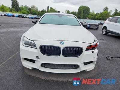 Piąte zdjęcie samochodu w środku: 2014 BMW M5 VIN:WBSFV9C53ED593286 - miniatura