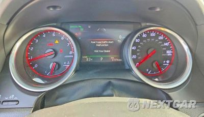 Zdjęcie 8 z 11 samochodu: 2018 TOYOTA CAMRY XSE VIN:4T1B61HK7JU135016 - miniatura