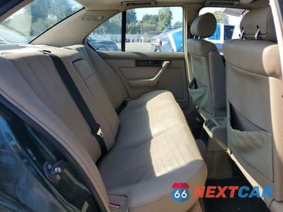Zdjęcie 10 z 12 samochodu: 1994 BMW 525 I AUTOMATIC VIN:WBAHD6320RGK43798 - miniatura