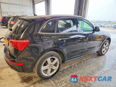 Trzecie zdjęcie samochodu z tyłu: 2011 AUDI Q5 VIN:WA1DKAFP0BA076931 - miniatura