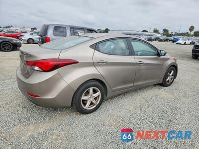 Trzecie zdjęcie samochodu z tyłu: 2016 HYUNDAI ELANTRA SE VIN:5NPDH4AE7GH686319 - miniatura