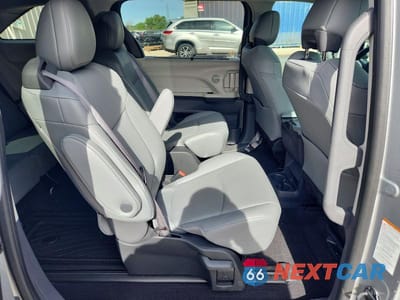 Zdjęcie 11 z 13 samochodu: 2024 TOYOTA SIENNA XLE 7-PASSENGER VIN:5TDYSKFC0RS118697 - miniatura