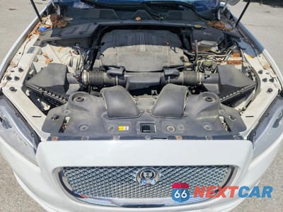 Zdjęcie 11 z 12 samochodu: 2012 JAGUAR XJL VIN:SAJWA2GB2CLV37256 - miniatura