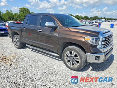 Czwarte zdjęcie samochodu z boku: 2021 TOYOTA TUNDRA 1794 EDITION VIN:5TFGY5F18MX297570 - miniatura