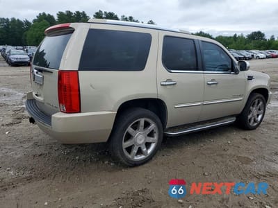 Trzecie zdjęcie samochodu z tyłu: 2008 CADILLAC ESCALADE LUXURY VIN:1GYFK63818R251278 - miniatura