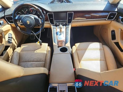 Zdjęcie 8 z 12 samochodu: 2016 PORSCHE PANAMERA 2 VIN:WP0AA2A72GL003550 - miniatura