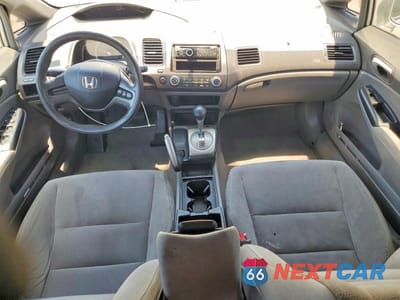 Zdjęcie 8 z 12 samochodu: 2008 HONDA CIVIC LX VIN:2HGFA16518H337544 - miniatura