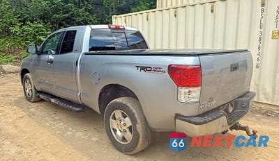 Trzecie zdjęcie samochodu z tyłu: 2010 TOYOTA TUNDRA DOUBLE CAB SR5 VIN:5TFUY5F12AX143337 - miniatura