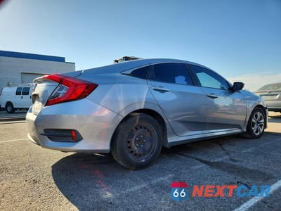Trzecie zdjęcie samochodu z tyłu: 2017 HONDA CIVIC LX VIN:2HGFC2F59HH530315 - miniatura