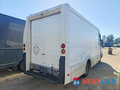 Trzecie zdjęcie samochodu z tyłu: 2015 ISUZU NPR VIN:JALB4T177F7W00443 - miniatura
