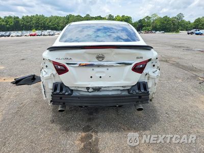Zdjęcie 6 z 12 samochodu: 2017 NISSAN ALTIMA 2.5 SR VIN:1N4AL3AP3HC255170 - miniatura