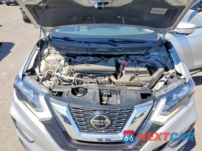 Zdjęcie 11 z 12 samochodu: 2019 NISSAN ROGUE SV VIN:JN8AT2MV1KW396828 - miniatura