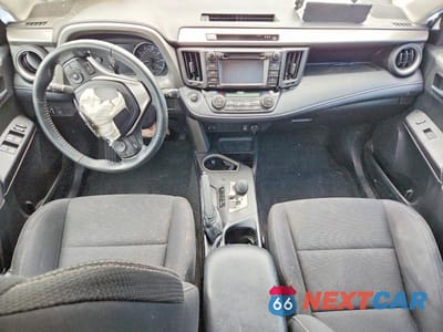 Zdjęcie 8 z 12 samochodu: 2018 TOYOTA RAV4 XLE VIN:2T3RFREV8JW783662 - miniatura
