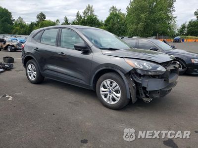 Czwarte zdjęcie samochodu z boku: 2020 FORD ESCAPE S VIN:1FMCU9F67LUA79855 - miniatura
