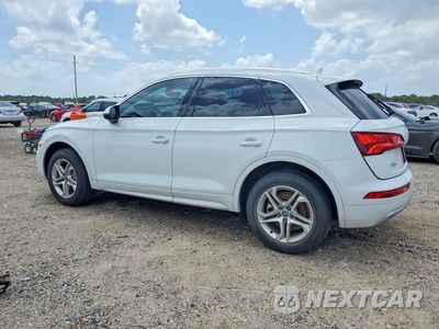 Drugie zdjęcie samochodu z przodu: 2019 AUDI Q5 PREMIUM VIN:WA1ANAFY0K2045580 - miniatura