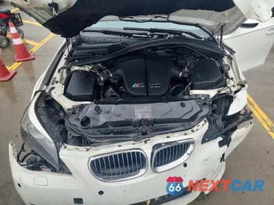 Zdjęcie 11 z 12 samochodu: 2007 BMW M5 VIN:WBSNB93557CX07060 - miniatura
