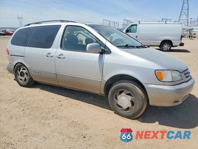 Czwarte zdjęcie samochodu z boku: 2003 TOYOTA SIENNA XLE VIN:4T3ZF13C83U530153 - miniatura