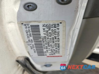 Zdjęcie 12 z 12 samochodu: 2001 TOYOTA CAMRY LE VIN:JT2BG28K010601635 - miniatura